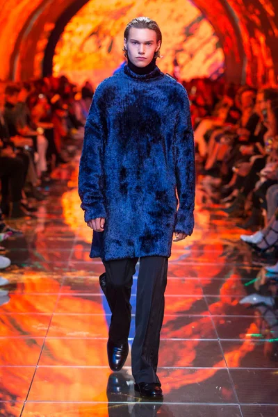 Look 66